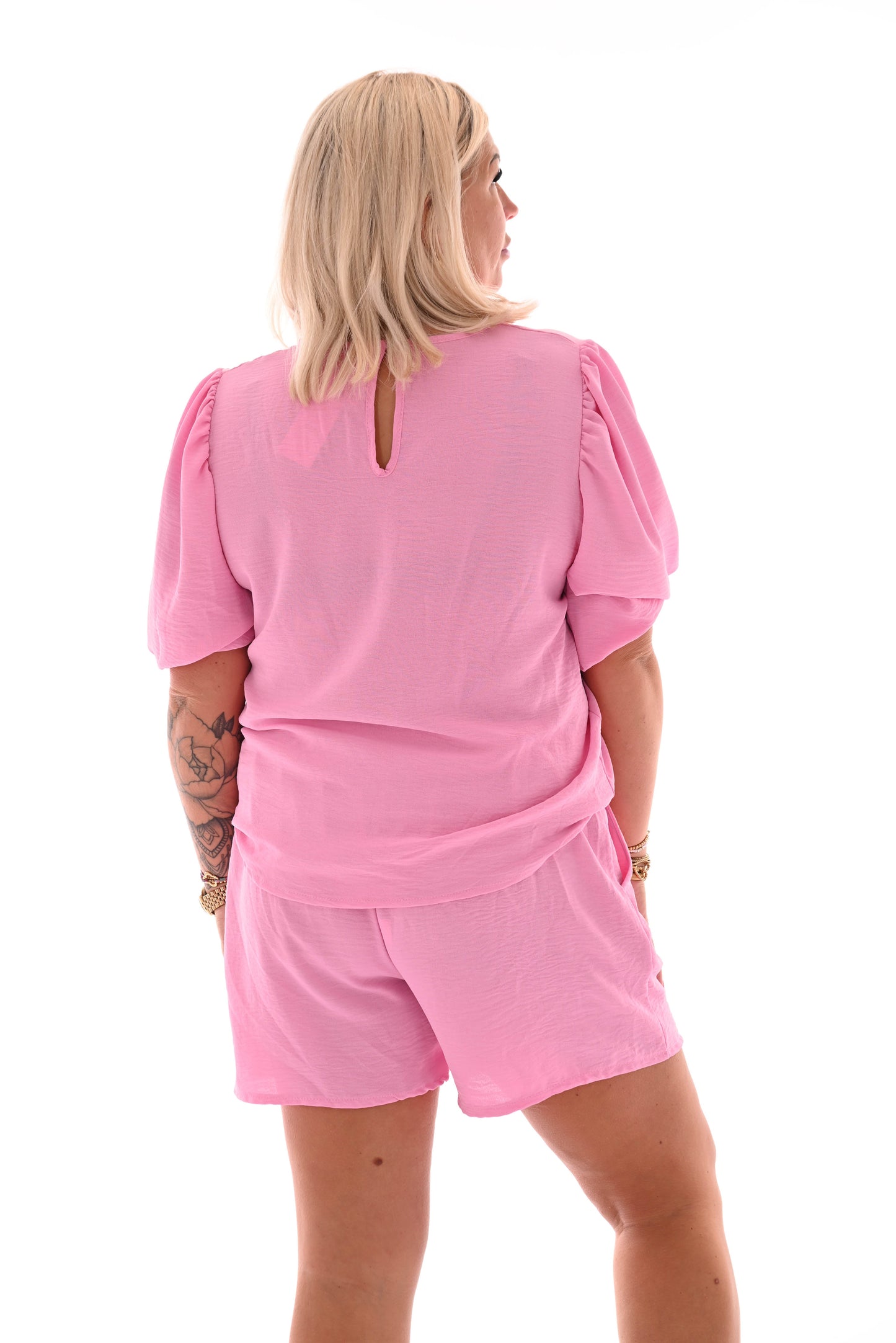 Tvådelat set med shorts & puffärmar | Ljusrosa
