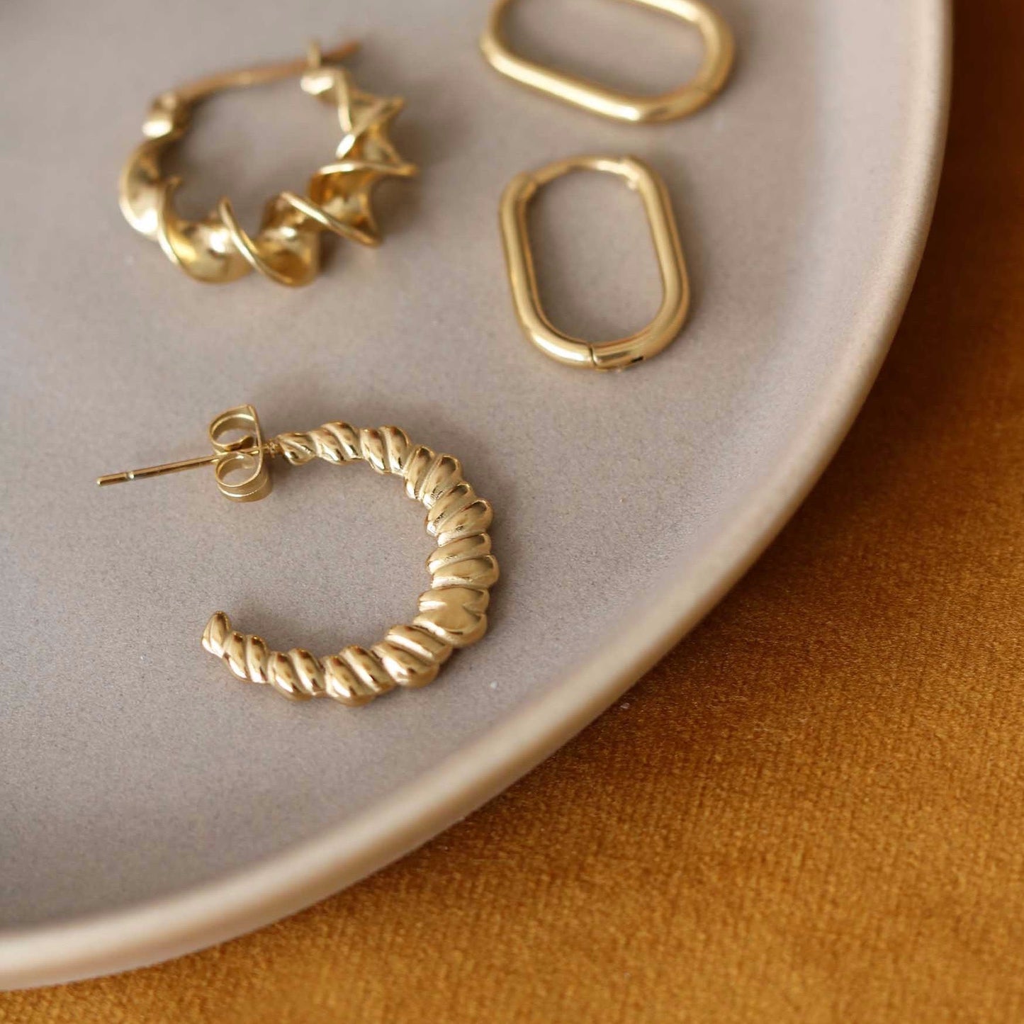 Öronhängen Zuna (liten)