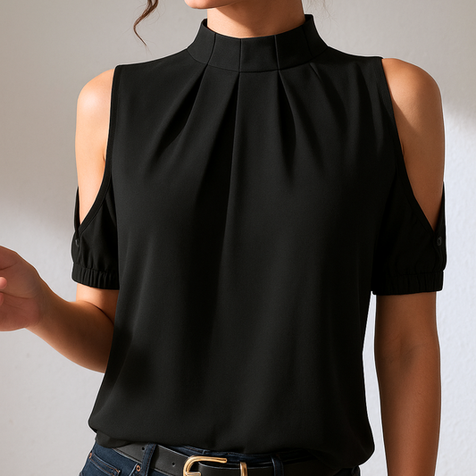 Maja™ | Plisserad blus i svart med eleganta slitsärmar